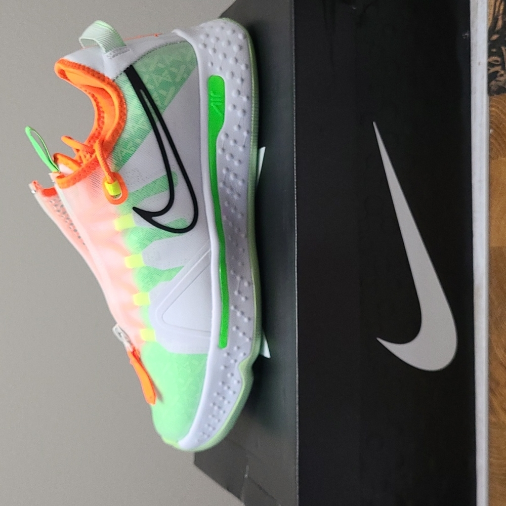 Gatorade x PG 4 EP 'White GX'